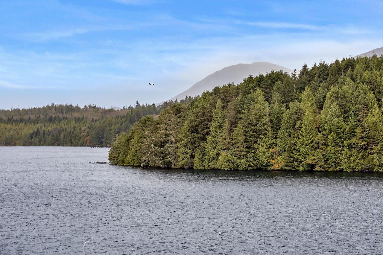 Black Rock Landing Ucluelet Bagian luar foto