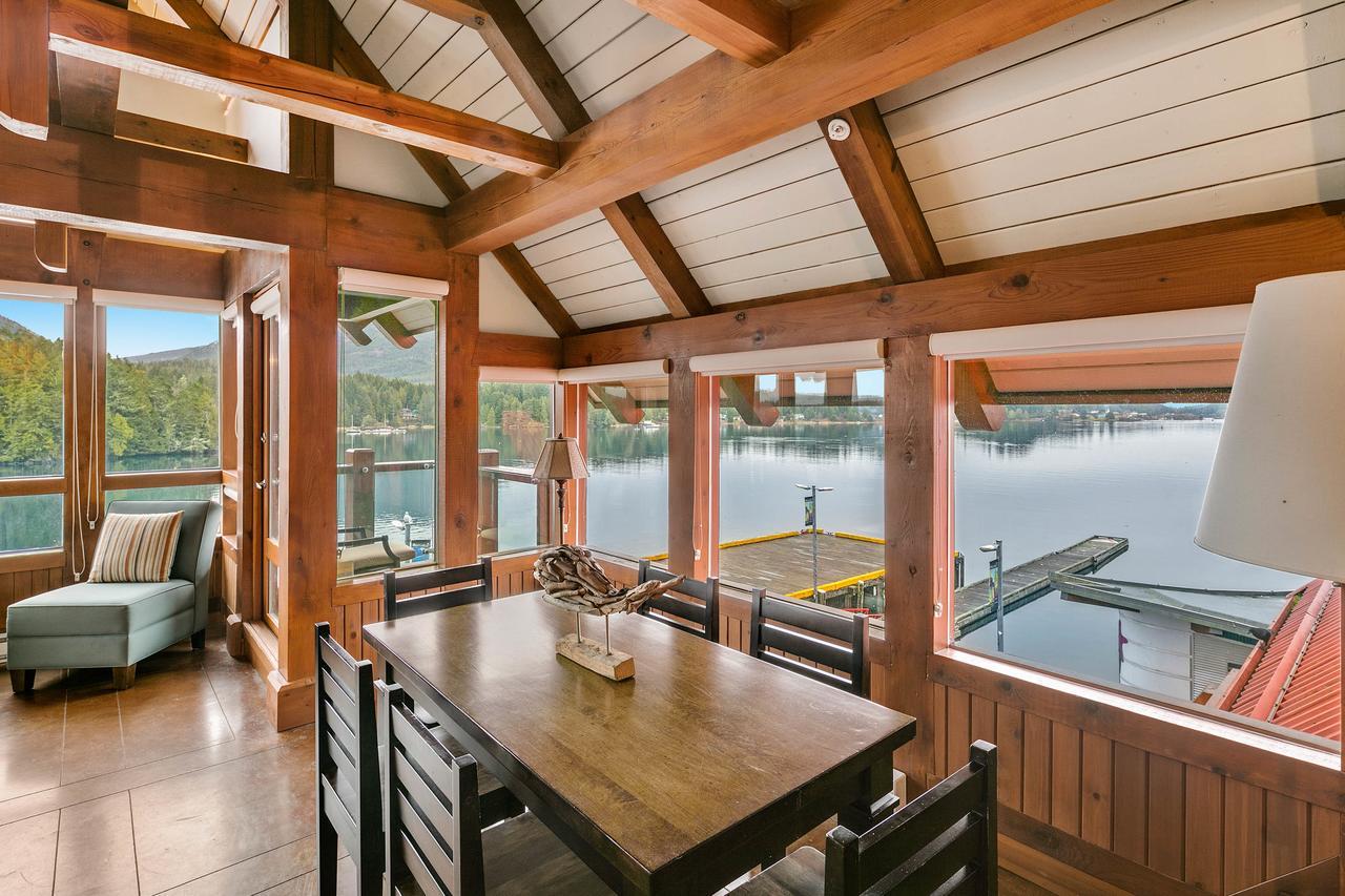 Black Rock Landing Ucluelet Bagian luar foto
