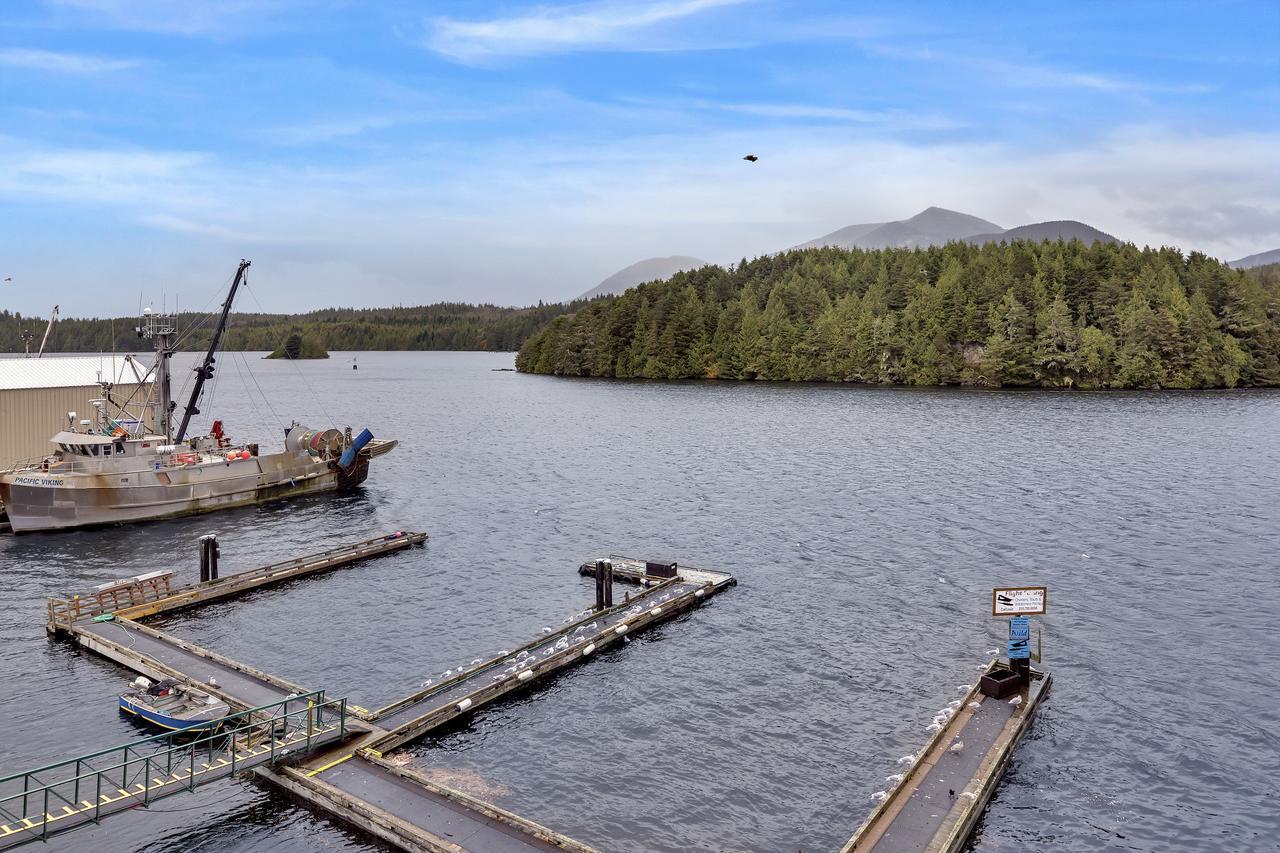 Black Rock Landing Ucluelet Bagian luar foto