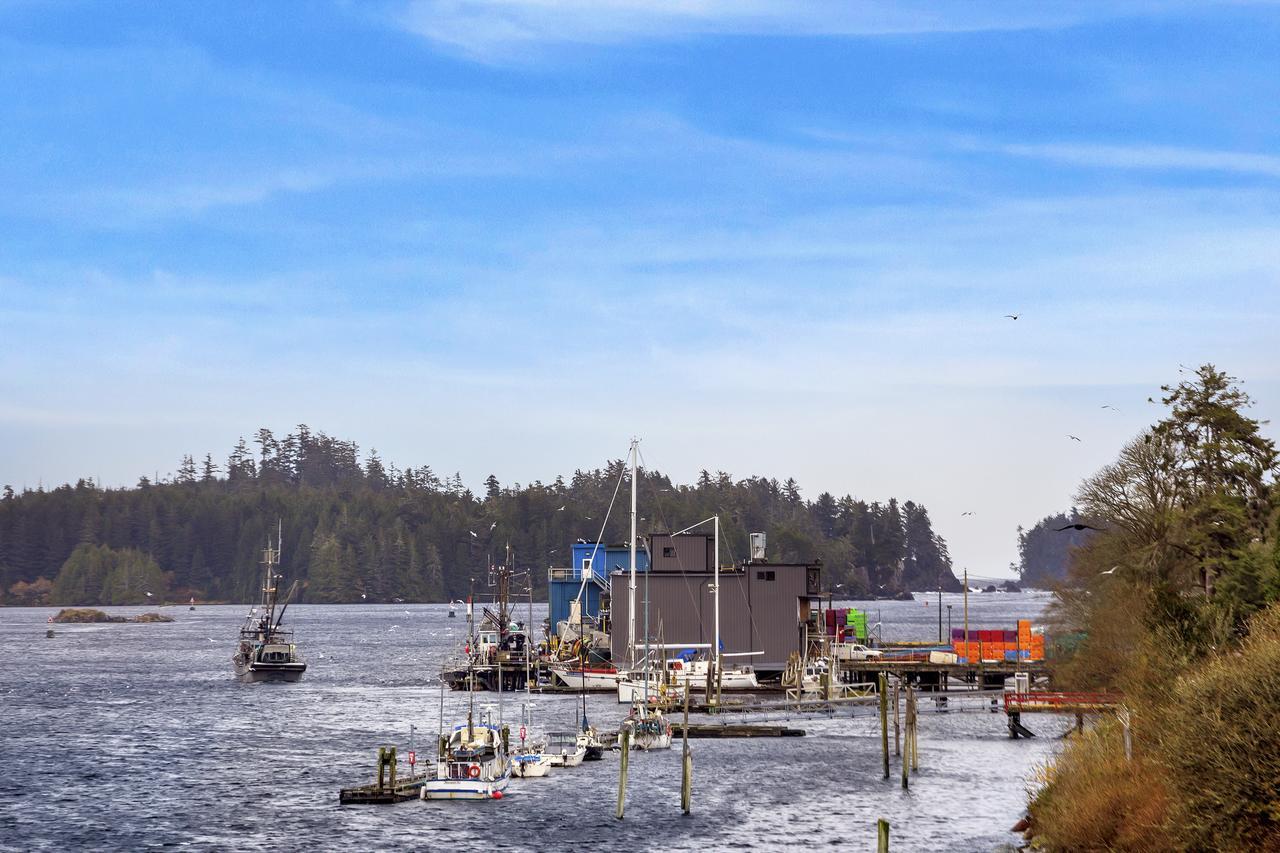 Black Rock Landing Ucluelet Bagian luar foto